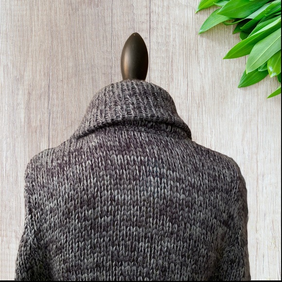 Moda International Shawl Collar 2 Pocket Cardigan - Picture 8 of 10